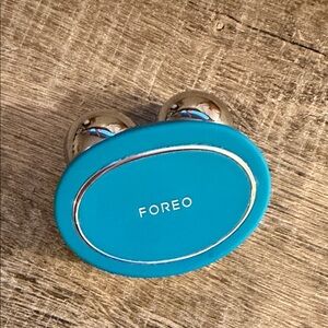 FOREO Bear Microcurrent Device
